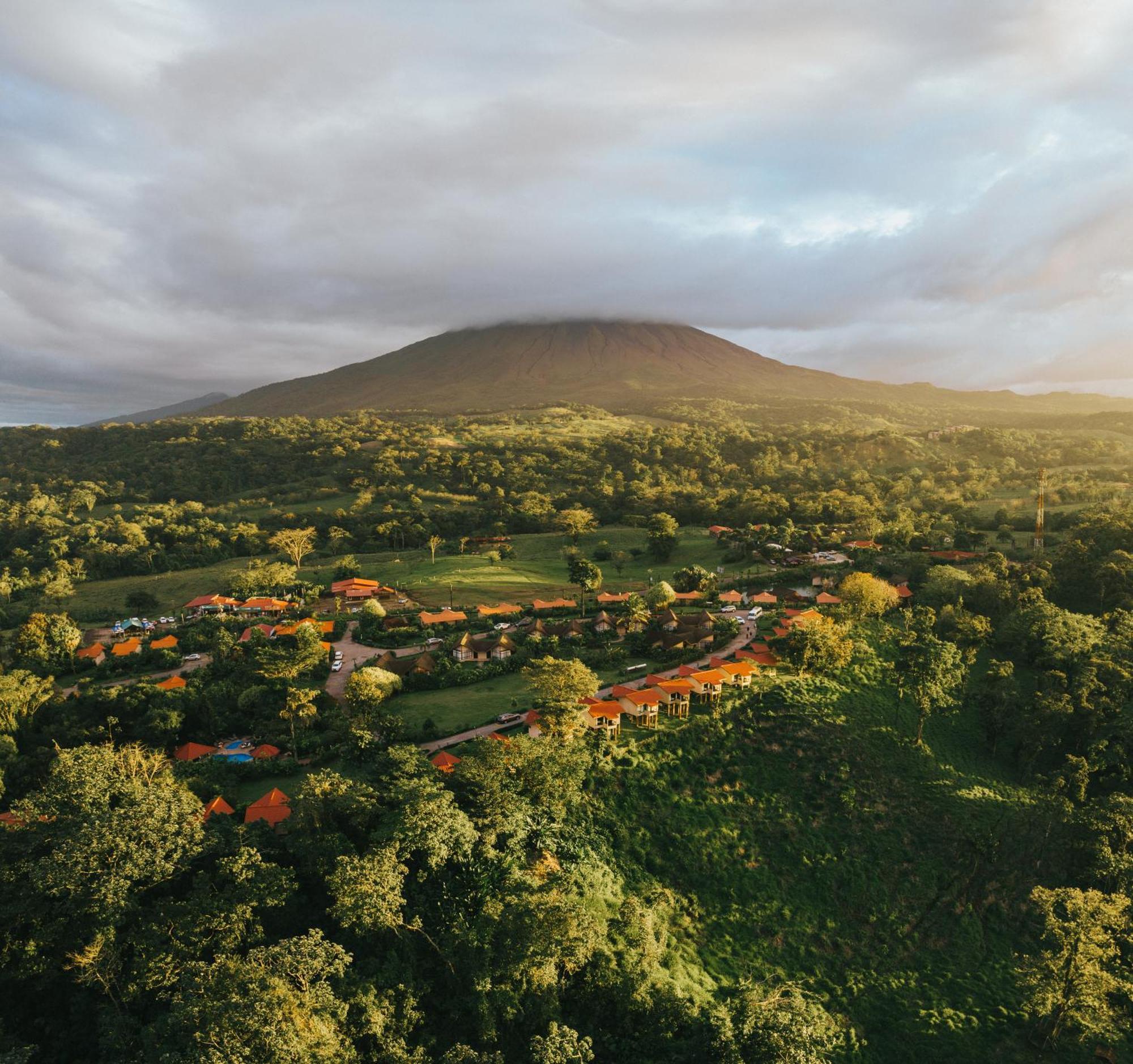 Montana De Fuego Mountain Resort & Spa La Fortuna ภายนอก รูปภาพ